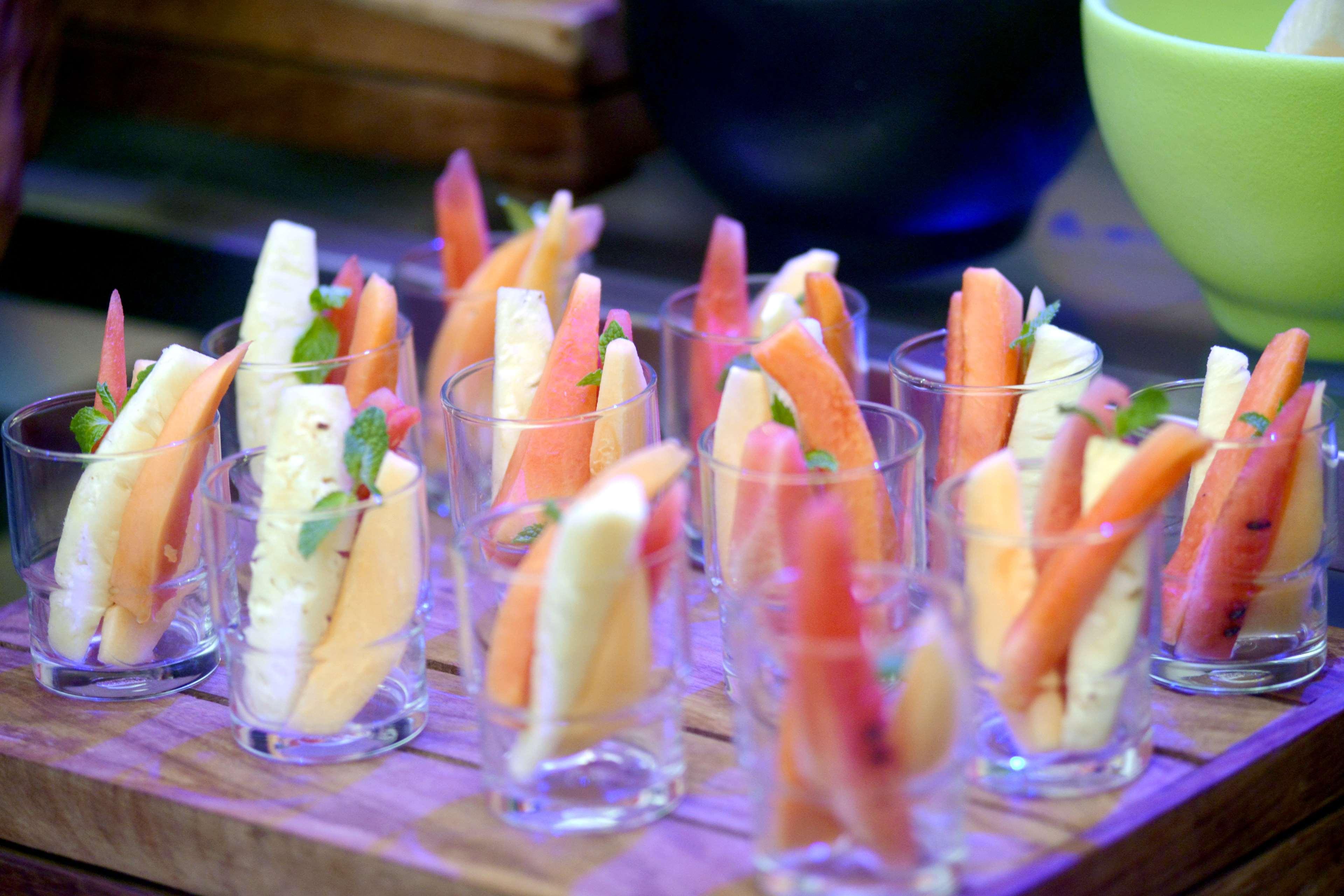 Radisson Blu Hotel Гувахати Экстерьер фото Fruit salad