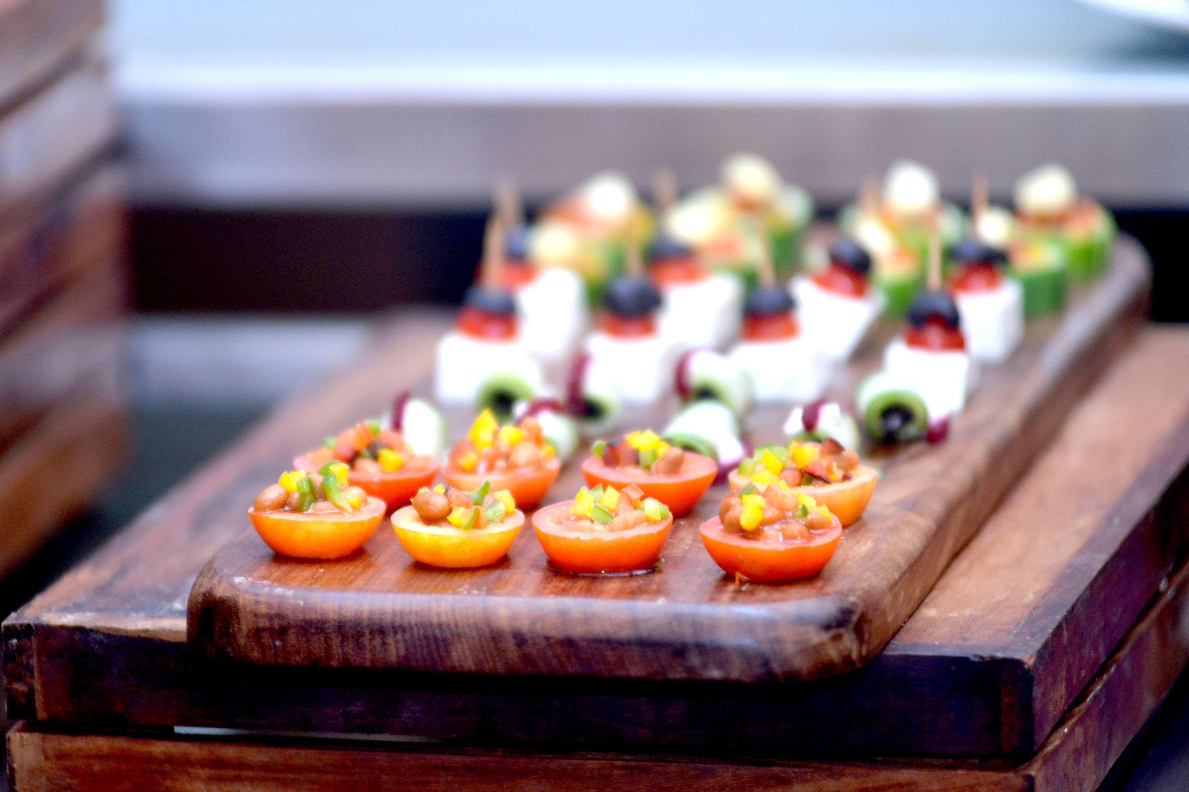 Radisson Blu Hotel Гувахати Экстерьер фото Canapés